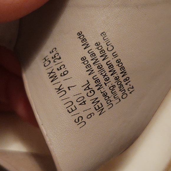 *SALE* NWOT Kenneth Cole REACTION Wedge Sandals Size 9 - Picture 5 of 7